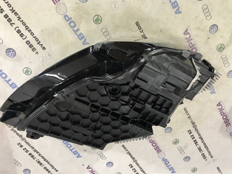 Фара FULL LED 4KE941039 Audi e-tron