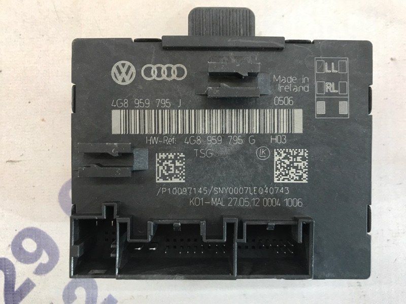 Блок керування дверей 4G8959795G Audi A6