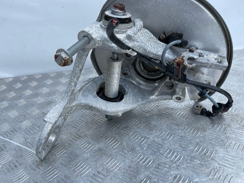 Поворотный кулак / Цапфа 8R0505431C Audi A6