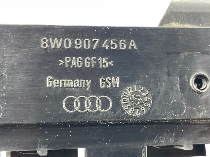 Кронштейн блоку керування 8W0907456A Audi A4 Allroad