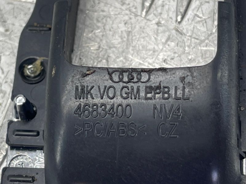 Накладка Audi A8
