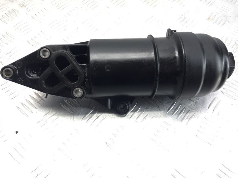Корпус масляного фільтра 06E115405C Audi Q7