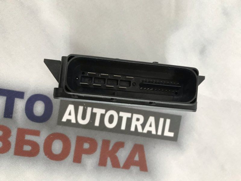 Блок управления стояночным тормозом 4H0907801G Audi A7