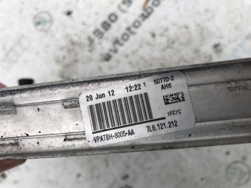 Радіатор охолодження двигуна додатковий 7L8121212A Audi Q7