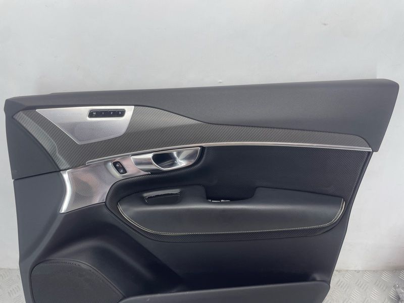 Карта / Обшивка двери Volvo XC90