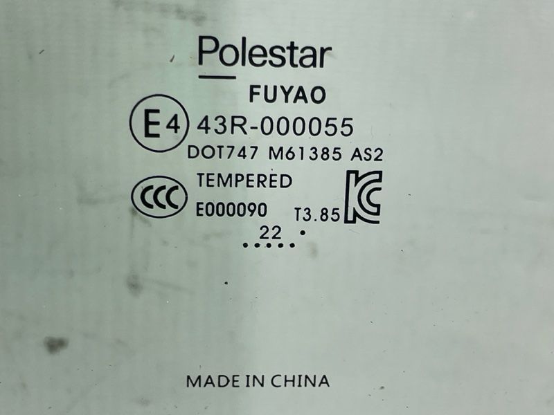 Скло дверей Polestar 2