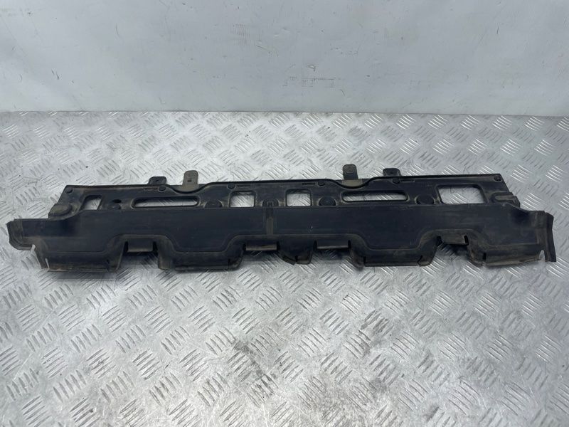 Повітропровід радіатора 4M0121286J Audi Q7