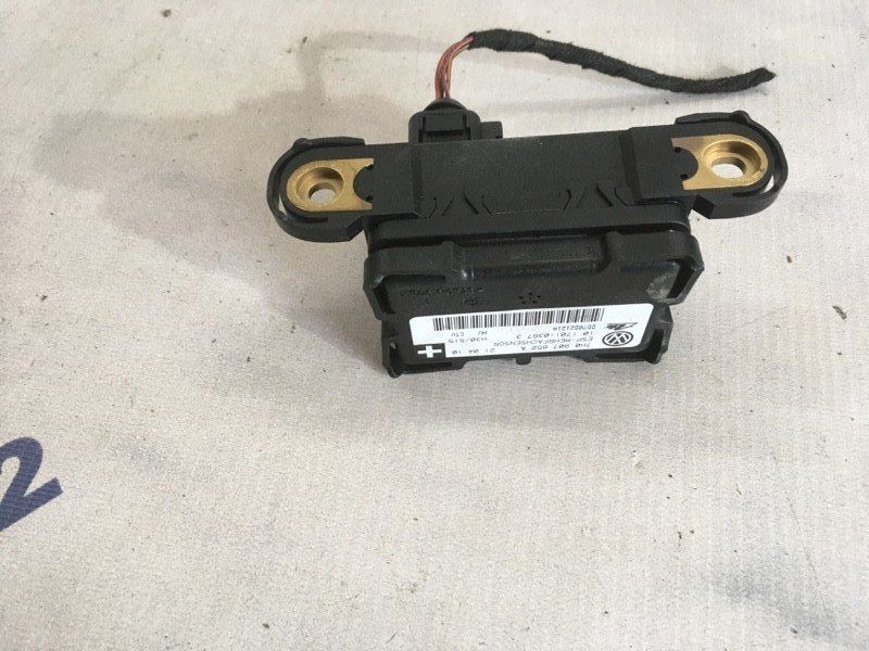 Датчик поперечного прискорення (ESP) 7H0907652A Volkswagen Tiguan
