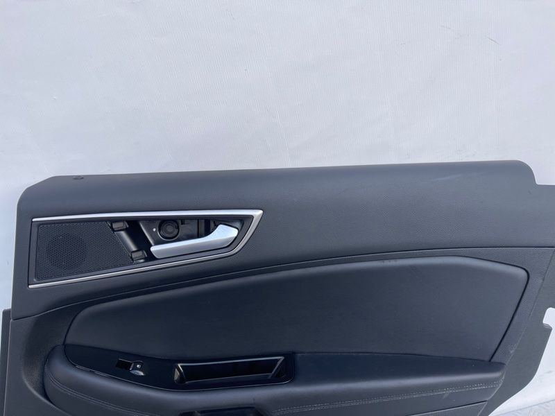 Обшивка дверей Ford Edge