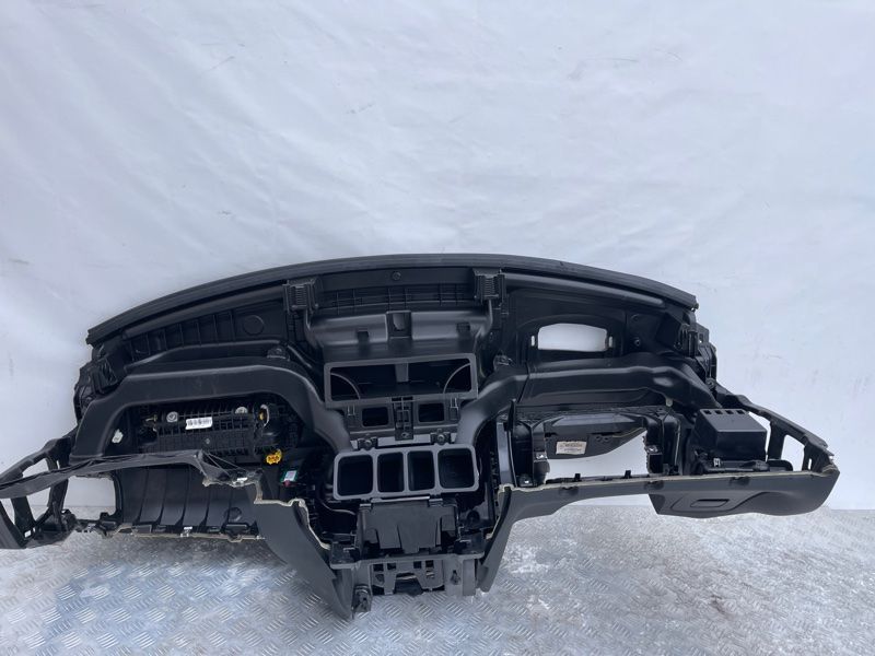Торпедо з подушкою безпеки Volvo XC90