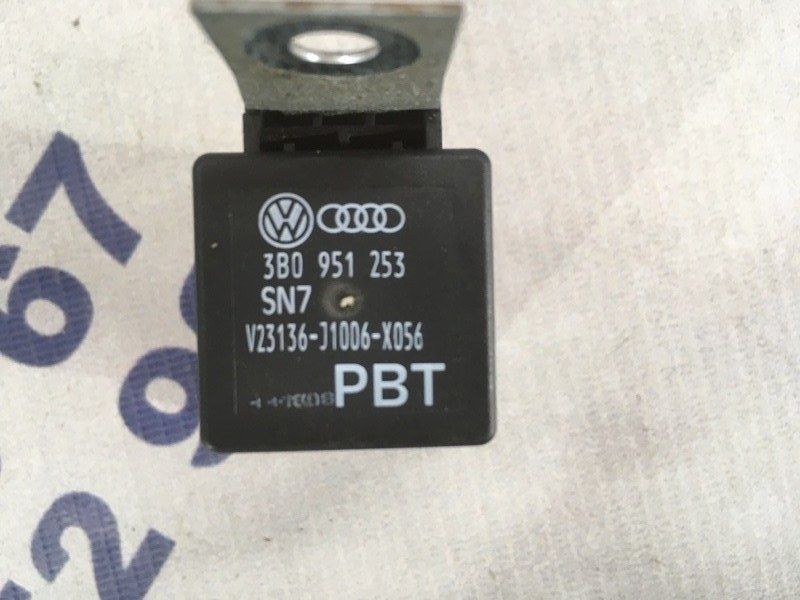 Реле 3B0951253 Volkswagen Jetta