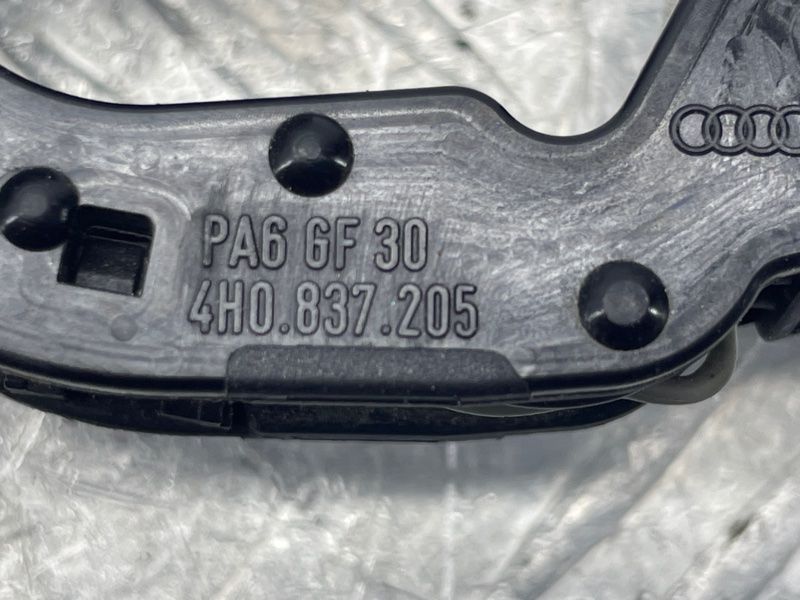 Ручка дверей (keyless) зовнішня 4H0837205 Audi Q7