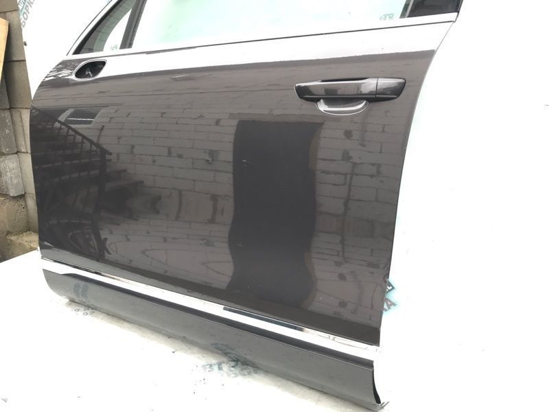 Двері 7P0831055 Volkswagen Touareg