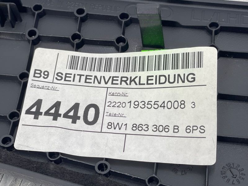 Накладка центральной консоли 8W1863306B6PS Audi A4
