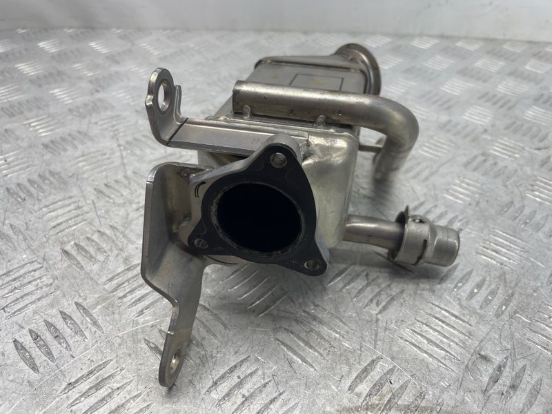 Радиатор системы рециркуляции EGR 05L131512 Audi A6