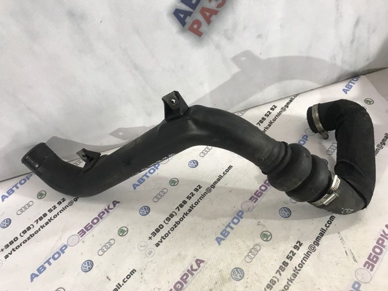 Патрубок pa66gf20 Ford Fusion