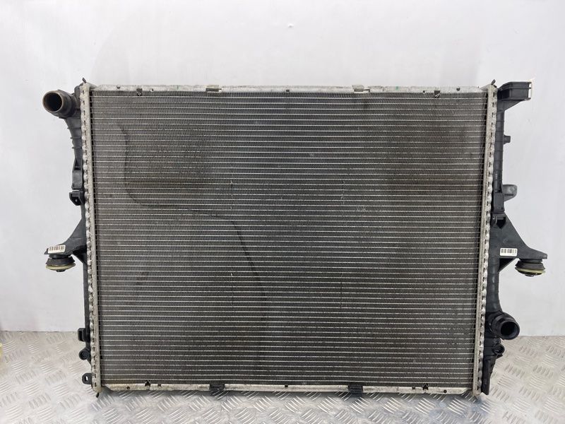 Радіатор охолодження двигуна 7L6121253B Audi Q7
