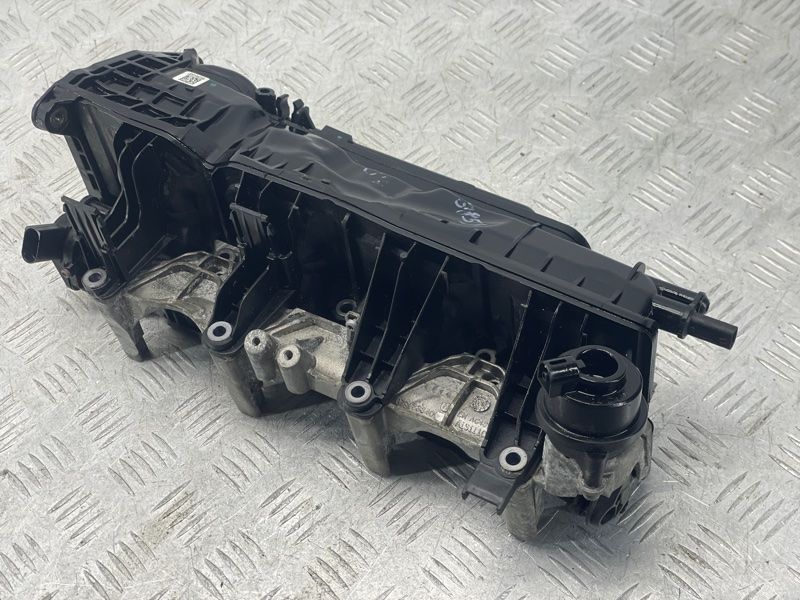 Колектор впускний 079133109BF Audi S7
