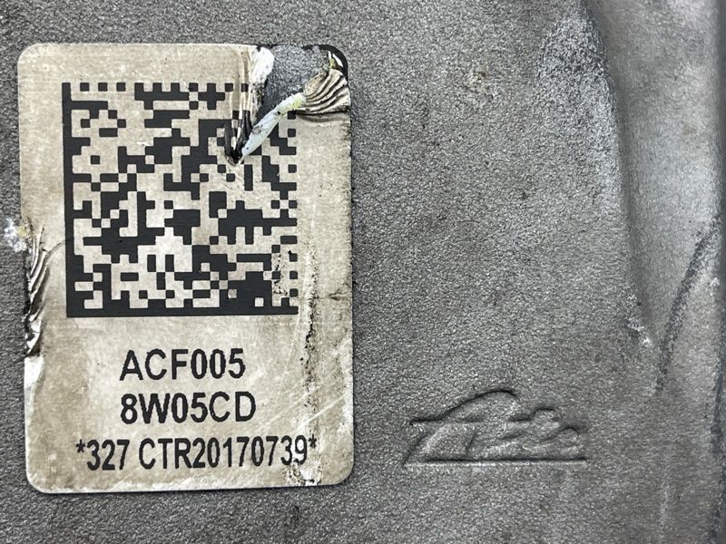 Суппорт тормозной 8W0615107C Audi Q5
