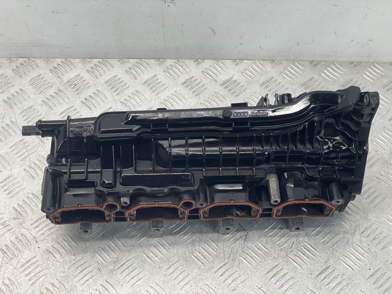 Колектор впускний 079133109BF Audi S7