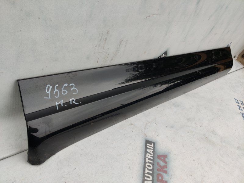 Накладка дверей передня права 4L0853960F Audi Q7 Audi Q7