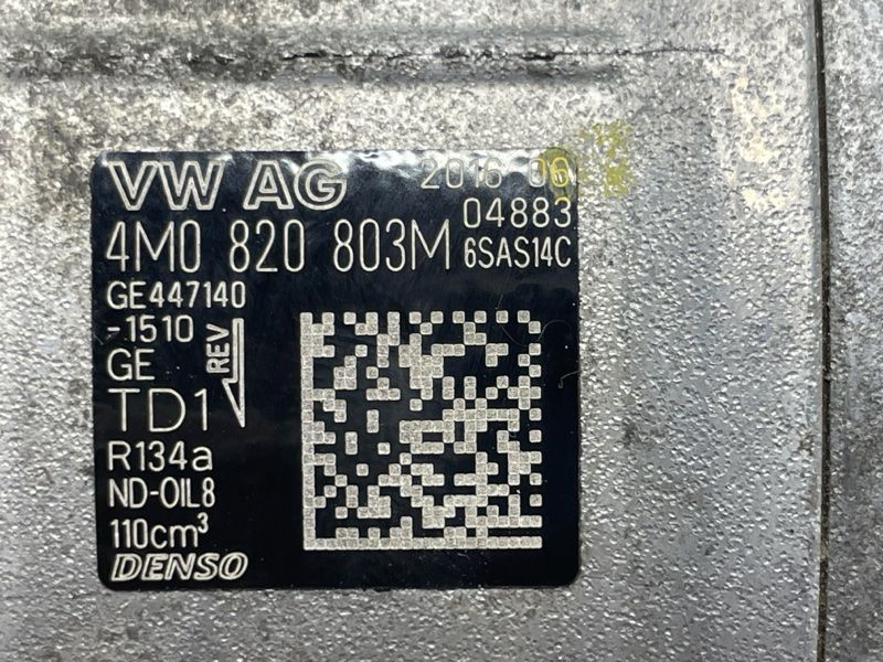 Компресор кондиціонера 4M0820803M Audi Q7 Audi A6, Audi A7, Audi Q7