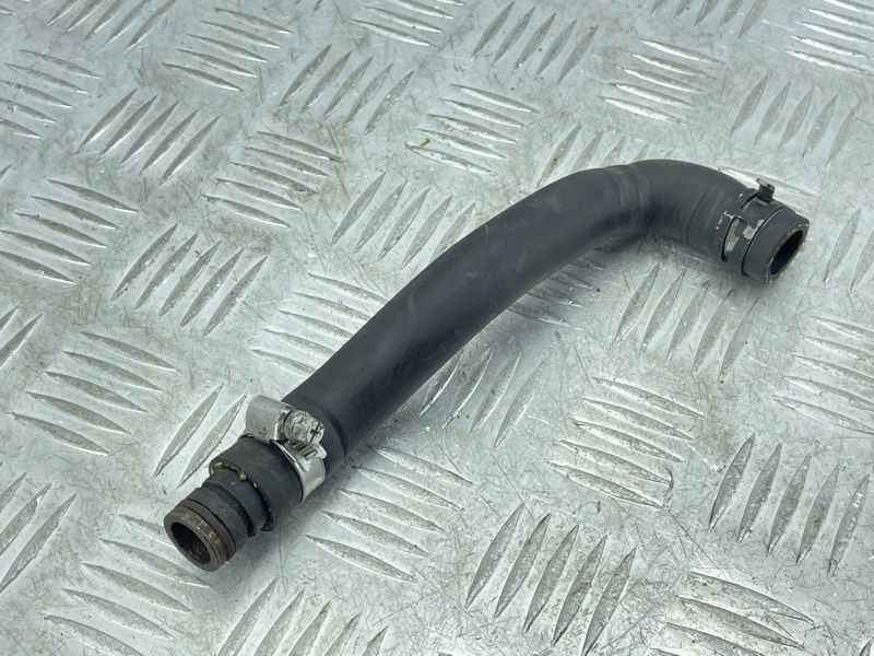 Шланг системи охолодження 059121073b Volkswagen Touareg
