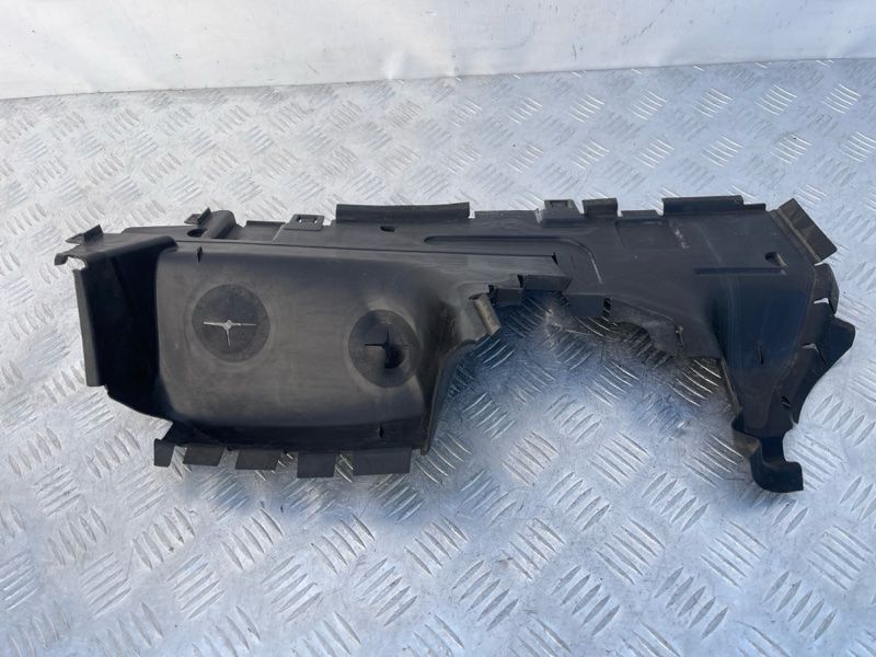 Повітропровід радіатора 4M0121284DL Audi Q7