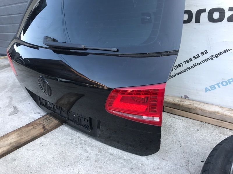 Кришка багажника 7P6827025B Volkswagen Touareg