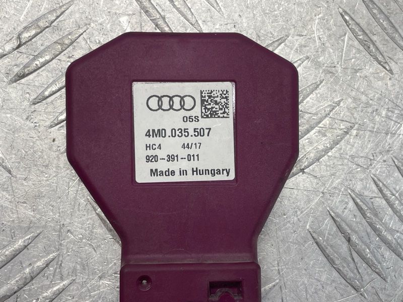 Телефонная антенна 4M0035507 Audi Q7