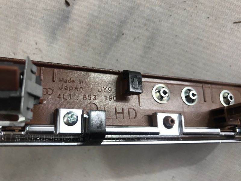 Декор для приборной панели 4l1853190 Audi Q7