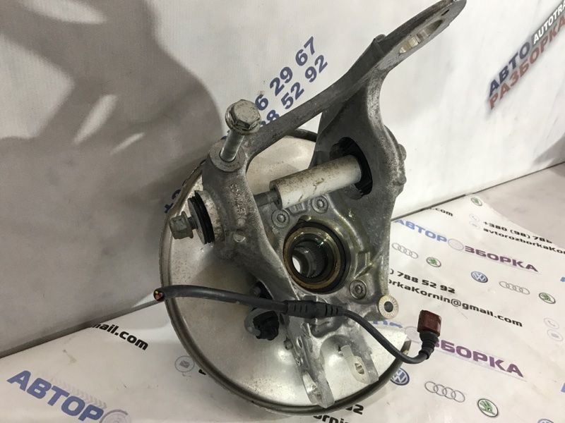 Поворотний кулак / цапфа з підшипником 8K0505432AR Audi A6