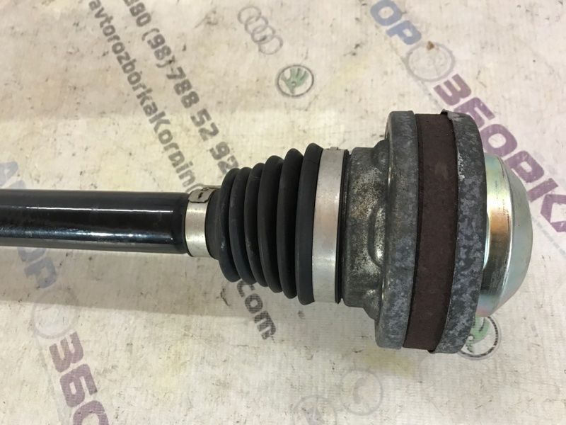 Полуось 8R0501204D Audi S8