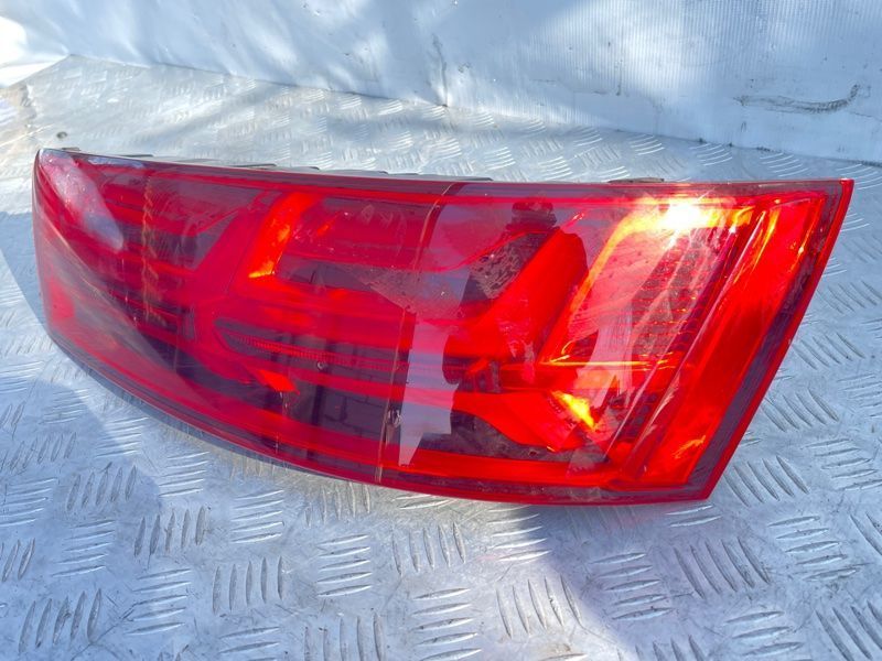 Стоп / Фонарь 4M0945094L Audi Q7