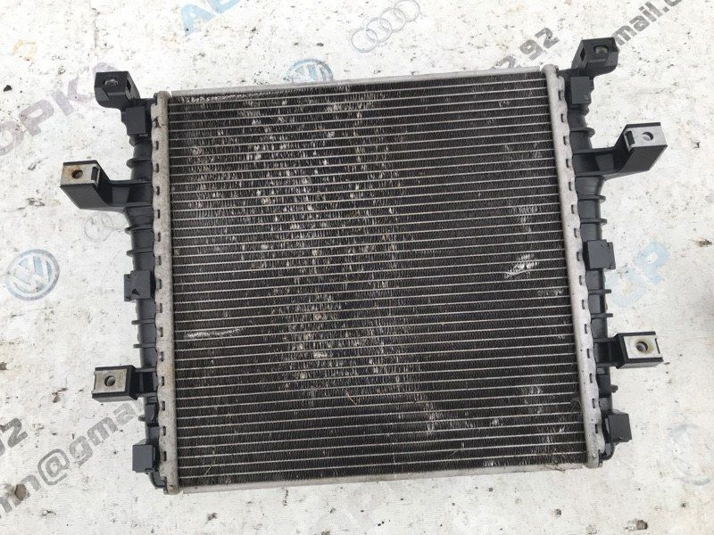 Радіатор охолодження двигуна додатковий 7L8121212A Audi Q7