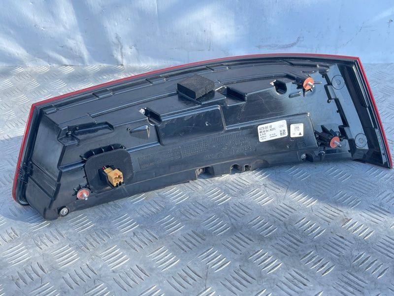Стоп / Фонарь 4M0945094L Audi Q7