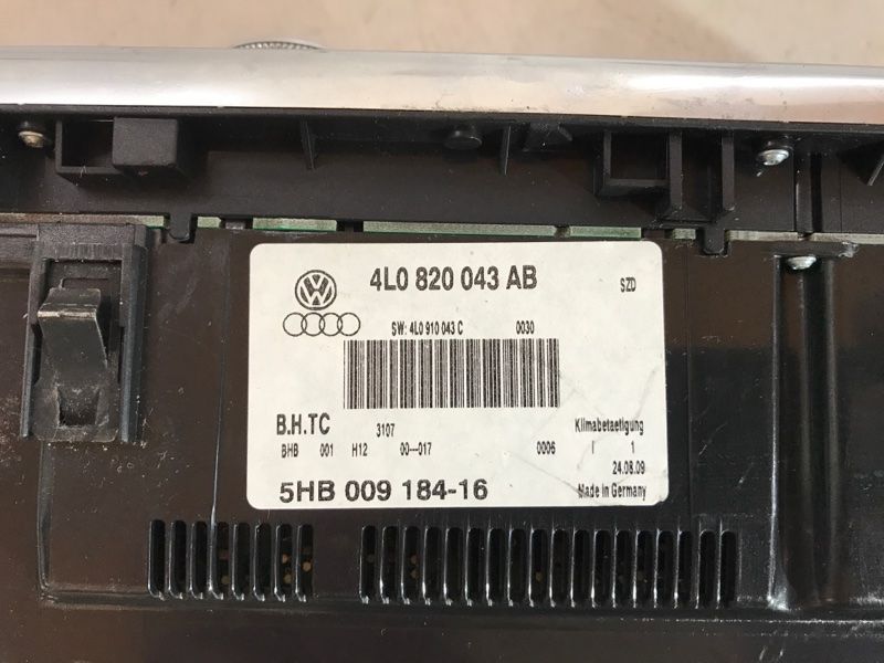 Панель керування клімат-контролем 4L0820043ABSZD Audi Q7