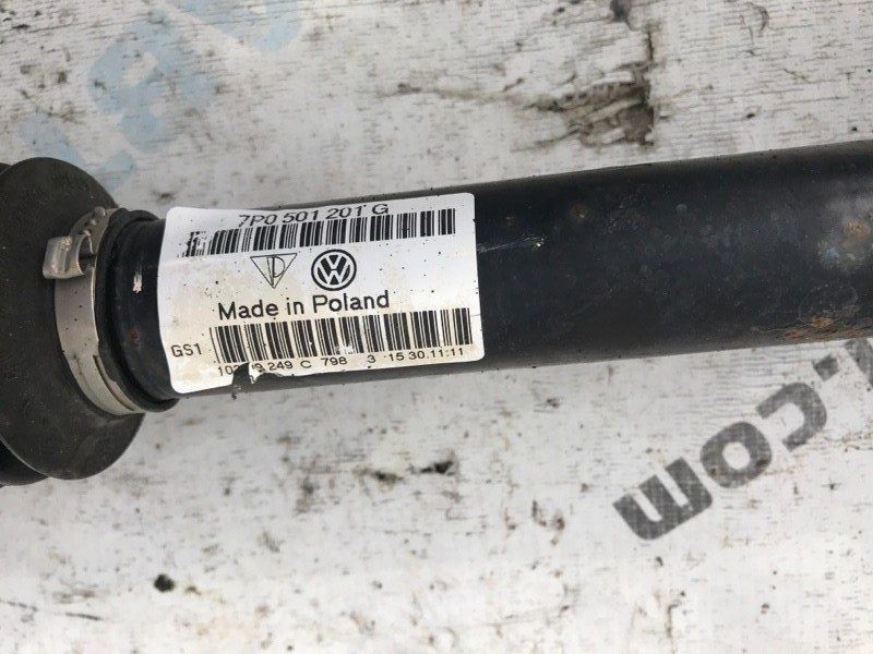 Піввісь 7P0501201G Volkswagen Touareg