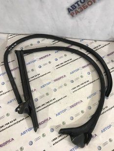 Уплотнитель двери внутренний нижний 4G8831707A Audi A7