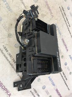 Блок запобіжників Ford Edge