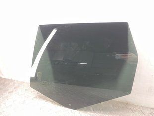 Стекло двери 30745621 Volvo XC60