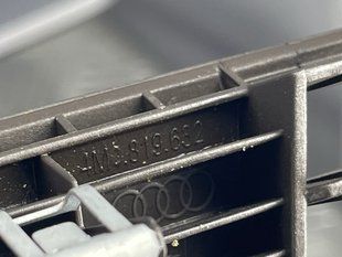 Дефлектор 4M0819632 Audi Q7