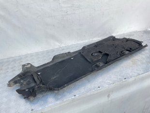 Защита / Облицовка днища 4M0825205L Audi Q7