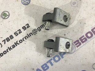 Петля двери Volkswagen Touareg