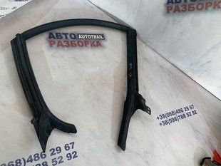 Гумовий ущільнювач 4G8845696 Audi A7