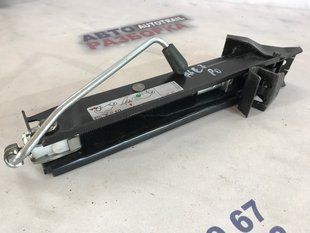 Домкрат 5N0011031A Audi A6