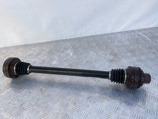 Піввісь 4M0501203D Audi Q7