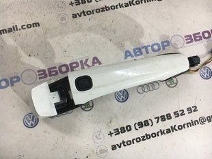 Ручка двери с бесключевым доступом внешняя Volvo XC60