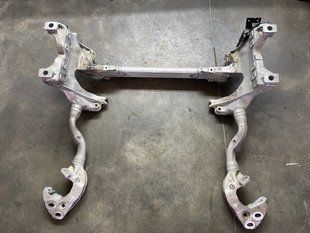 Підрамник передній 4M0399315L Audi Q7