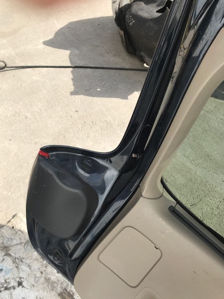 Кришка багажника 4L0827023B Audi Q7